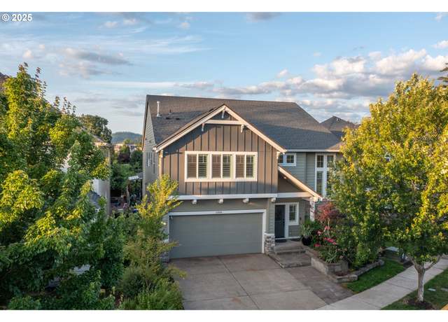 Property at 13864 SE Nightingale Ave, Happy Valley, OR 97015, 5 beds, 3 baths