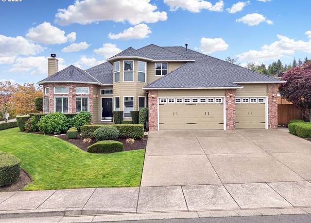 Property at 1380 Ranier Loop NW, Salem, OR 97304, 4 beds, 3 baths