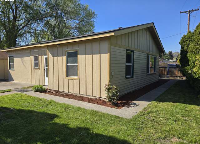 Property at 3208 W 7th St, The Dalles, OR 97058, 2 beds, 1 bath