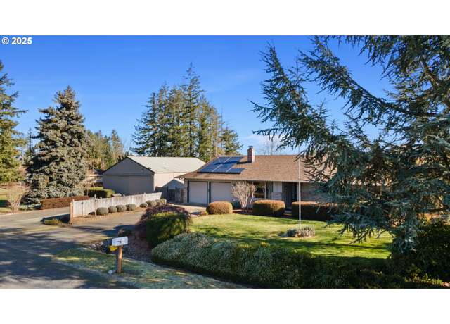 Property at 31514 S Bear Meadow Ct, Molalla, OR 97038, 3 beds, 2 baths