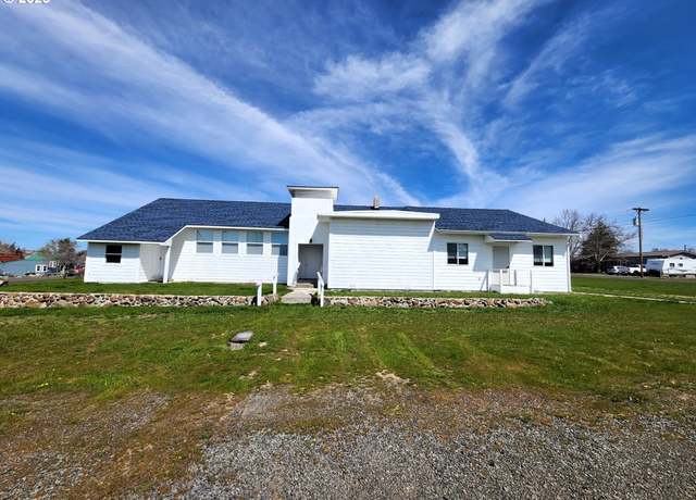Property at 203 E Court St, Condon, OR 97823, 1 bath