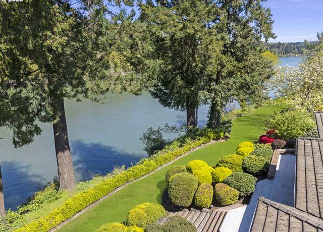 Property at 7899 SW Edgewater, Wilsonville, OR 97070, 4 beds, 3.5 baths