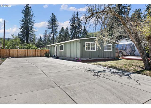 Property at 830 Larch St, Eugene, OR 97405, 3 beds, 1 bath