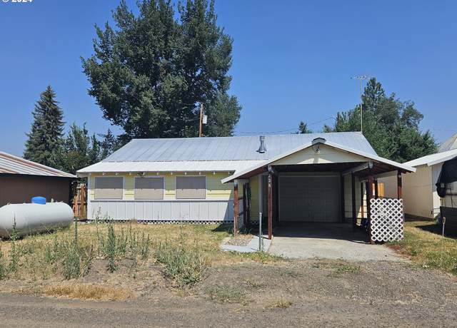 Property at 238 Dawson St, Halfway, OR 97834, 3 beds, 1 bath