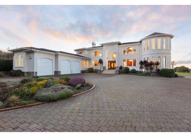 Property at 3775 Highway 101 N, Yachats, OR 97498, 4 beds, 6 baths