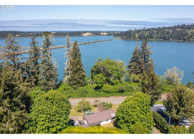 Property at 93484 Shady Ln, North Bend, OR 97459, 3 beds, 1 bath