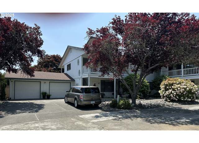 Property at 801 Brookhaven Dr Unit A, Brookings, OR 97415, 2 beds, 2 baths