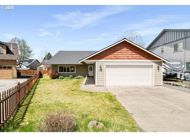 Property at 21218 Darby Ct, Bend, OR 97702, 3 beds, 2 baths