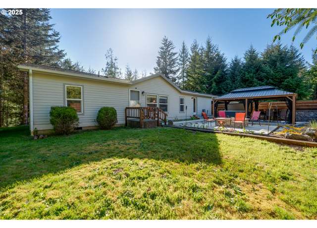Property at 91627 Walluski Loop, Astoria, OR 97103, 3 beds, 2 baths