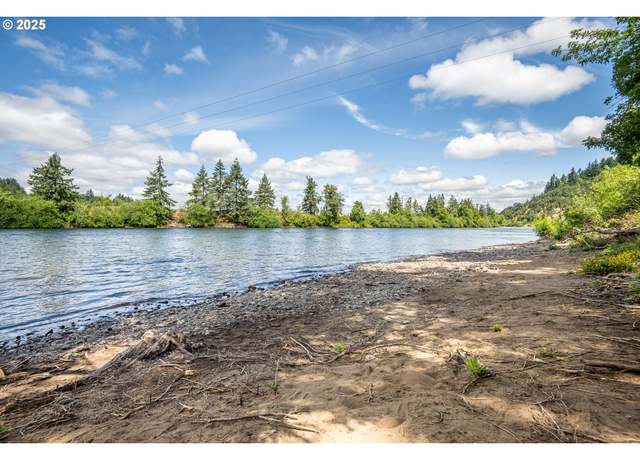 Property at 1468 Harbor Dr, Springfield, OR 97477