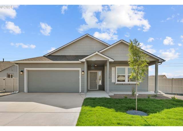 Property at 838 Olson, Cottage Grove, OR 97424, 3 beds, 2 baths