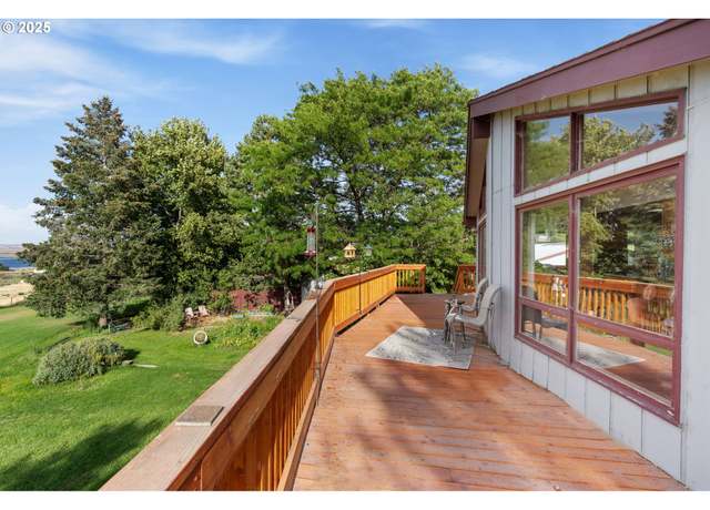 Property at 81765 Lee Estates Ln, Umatilla, OR 97882, 2 beds, 2 baths