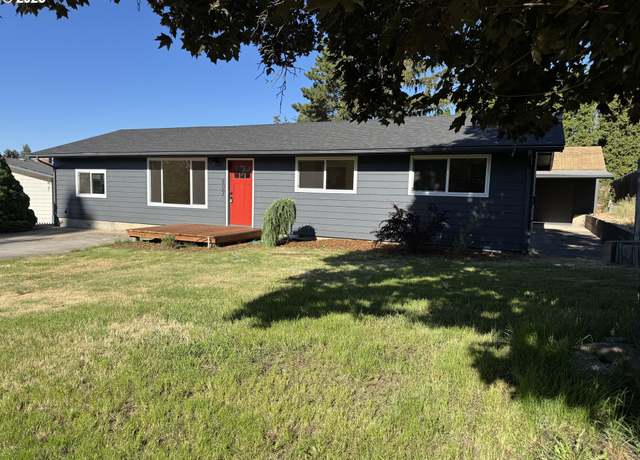 Property at 807 Glover St, Goldendale, WA 98620, 3 beds, 2 baths