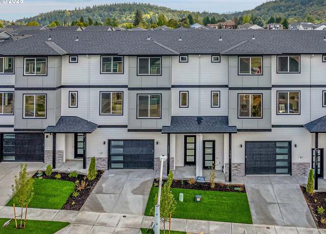 Property at 3660 SW Sandlewood Ln, Gresham, OR 97080, 3 beds, 2.5 baths