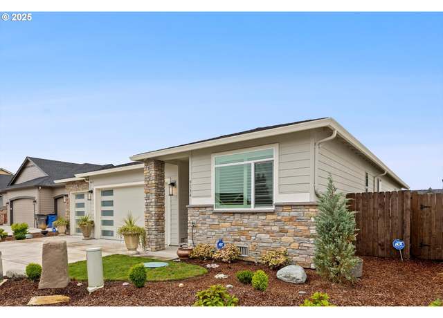 Property at 9134 NE 168th Ct, Vancouver, WA 98682, 3 beds, 2.5 baths