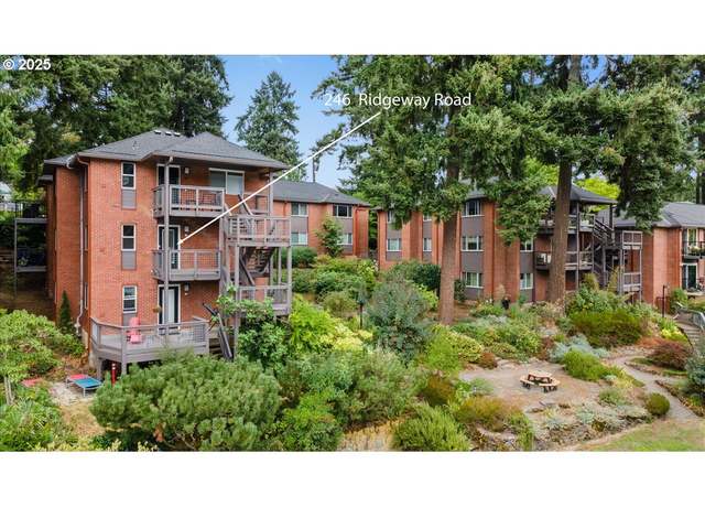 Property at 246 Ridgeway Rd, Lake Oswego, OR 97034, 1 bed, 1 bath