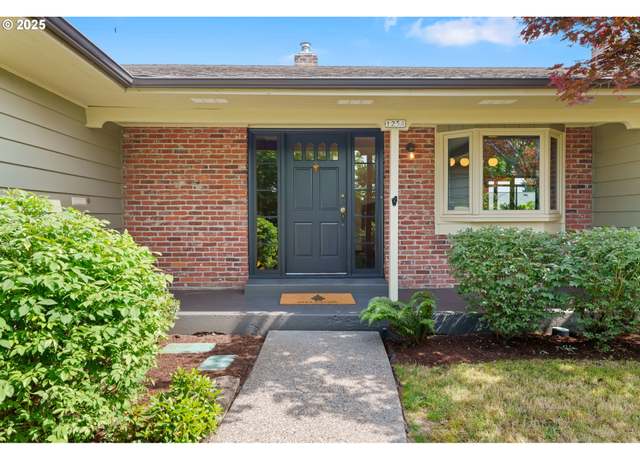 Property at 1254 SW Texas St, Portland, OR 97219, 3 beds, 2 baths