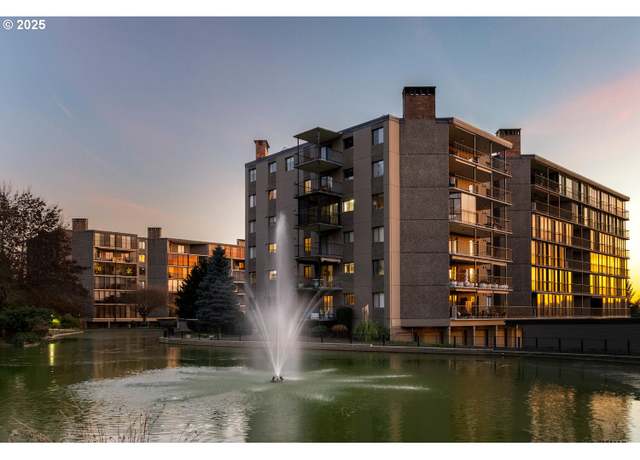 Property at 5535 E Evergreen Blvd #7601, Vancouver, WA 98661, 2 beds, 2 baths