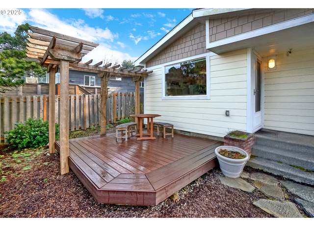 Property at 1913 NW 30th St, Lincoln City, OR 97367, 1 bed, 1 bath