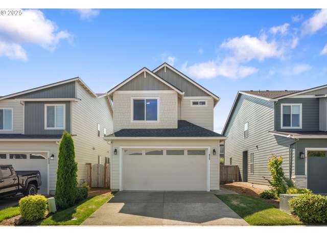 Property at 825 S 23rd Ave, Cornelius, OR 97113, 3 beds, 2.5 baths