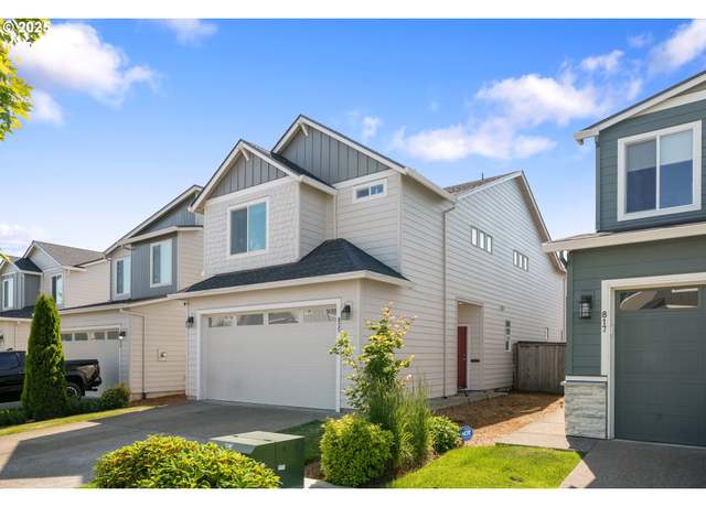 Property at 825 S 23rd Ave, Cornelius, OR 97113, 3 beds, 2.5 baths