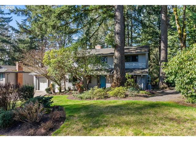 Property at 11 Touchstone, Lake Oswego, OR 97035, 4 beds, 3.5 baths