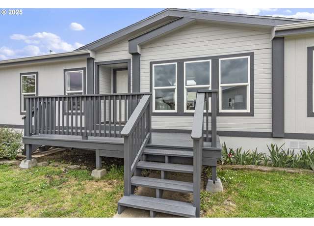 Property at 200 Market St #255, Lebanon, OR 97355, 3 beds, 2 baths