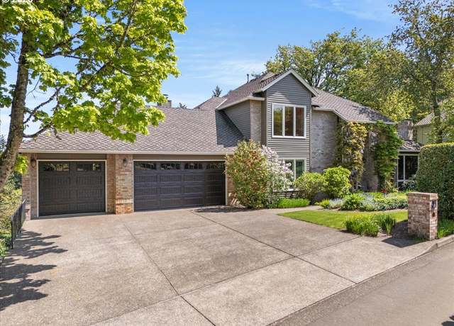 Property at 1093 Tyndall Ct, Lake Oswego, OR 97034, 4 beds, 3.5 baths