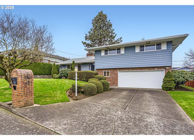 Property at 3525 NE 125th Ave, Portland, OR 97230, 3 beds, 2.5 baths