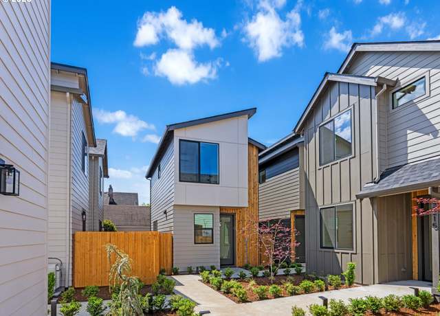 Property at 3219 SE 28th Ave #5, Portland, OR 97202, 2 beds, 2.5 baths