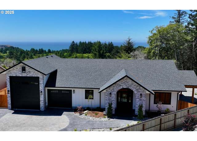 Property at 1346 Nautical Heights Dr, Brookings, OR 97415, 3 beds, 2 baths
