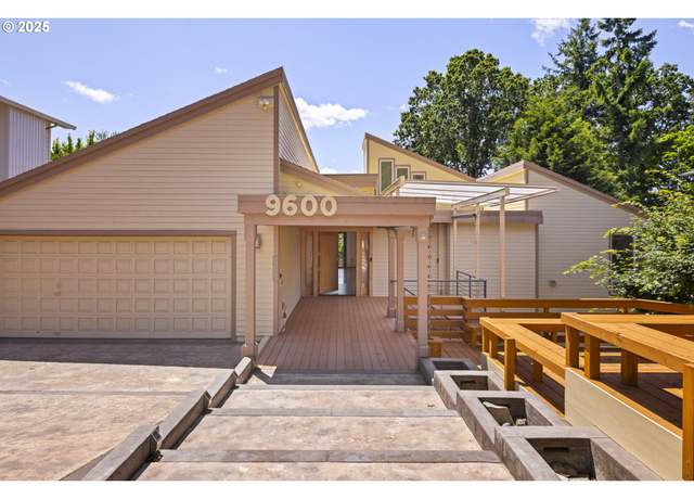 Property at 9600 SW Ventura Ct, Portland, OR 97223, 5 beds, 4 baths