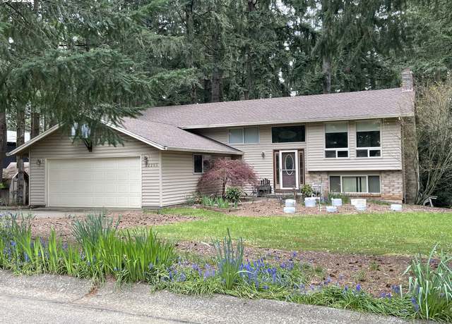 Property at 22285 SE Ridgeview Dr, Damascus, OR 97089, 4 beds, 3 baths