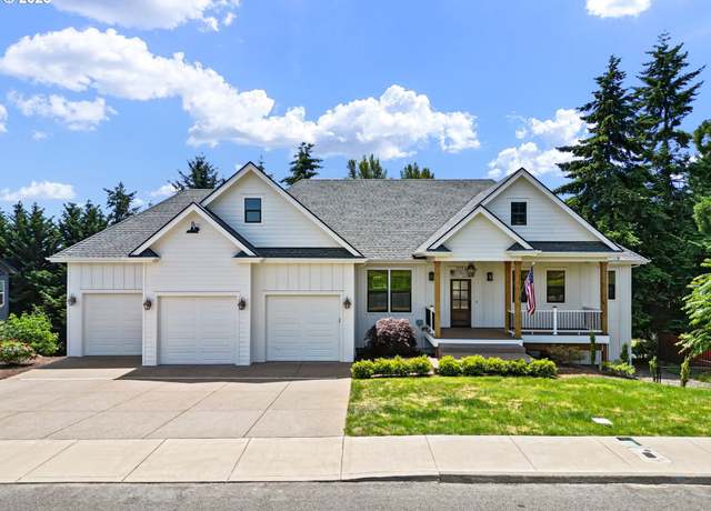 Property at 3752 Echo Dr, Salem, OR 97304, 4 beds, 4 baths