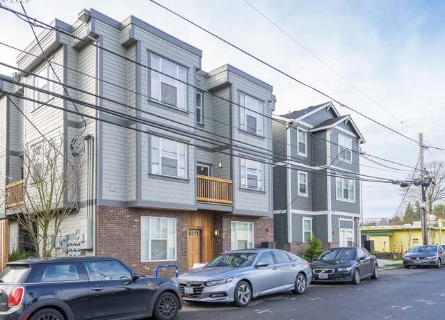 Property at 436 NE Stafford St, Portland, OR 97211, 19 beds, 15 baths