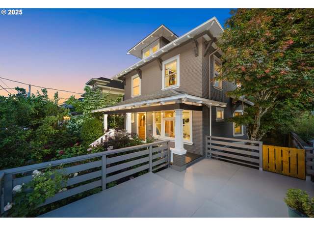 Property at 3422 SE Grant Ct, Portland, OR 97214, 3 beds, 2.5 baths