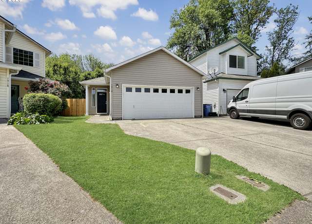 Property at 1916 SW 6th St, Battle Ground, WA 98604, 3 beds, 2 baths