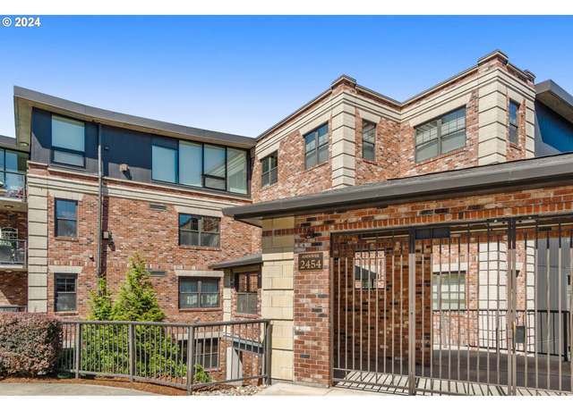 Property at 2454 NW Westover Rd #104, Portland, OR 97210, 2 beds, 2 baths