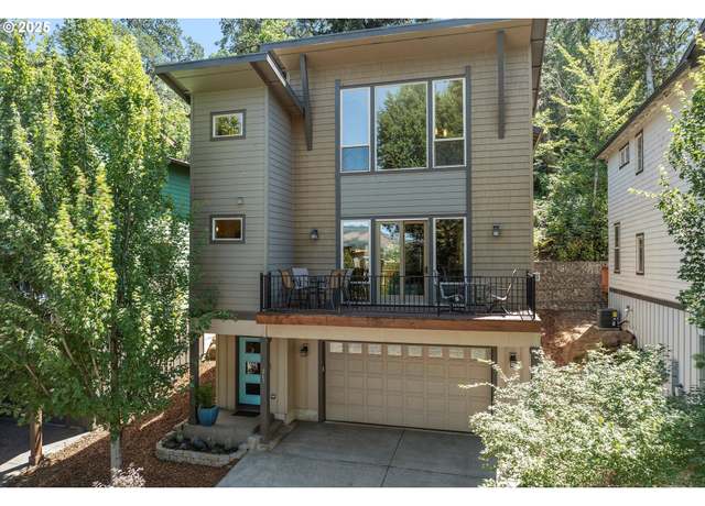 Property at 267 MT Rainier Loop, Hood River, OR 97031, 3 beds, 2.5 baths