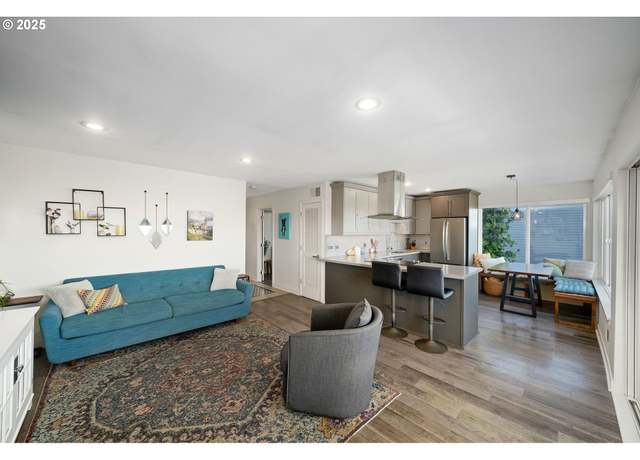 Property at 3515 SW Barbur Blvd Unit S2, Portland, OR 97239, 1 bed, 1 bath