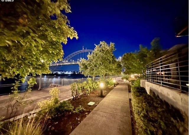 Property at 1660 NW Riverscape Dr, Portland, OR 97209, 3 beds, 3.5 baths