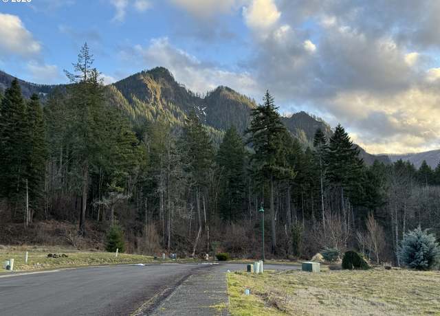 Property at 910 SW Spelling Pl Unit 1-2, Cascade Locks, OR 97014