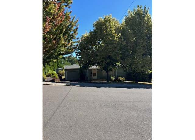 Property at 1315 11th St, West Linn, OR 97068