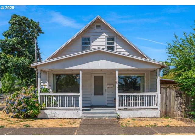 Property at 603 E 6th St, Newberg, OR 97132, 3 beds, 1 bath