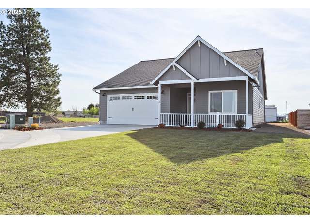 Property at 104 Highland Ct, Goldendale, WA 98620, 3 beds, 2 baths