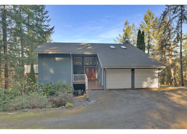 Property at 85532 Appletree Dr, Eugene, OR 97405, 3 beds, 2.5 baths