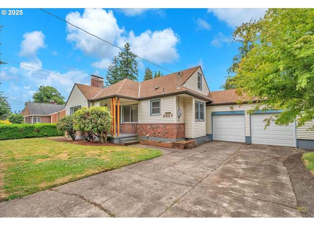 Property at 9907 SW 55th Ave, Portland, OR 97219, 4 beds, 2.5 baths