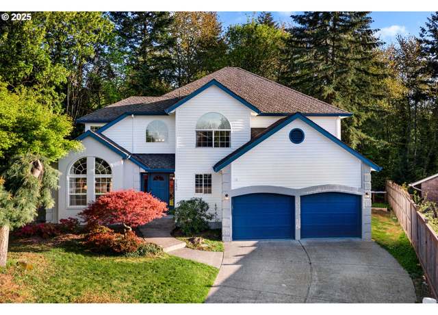 Property at 7646 SE 109th Ave, Portland, OR 97266, 4 beds, 3 baths