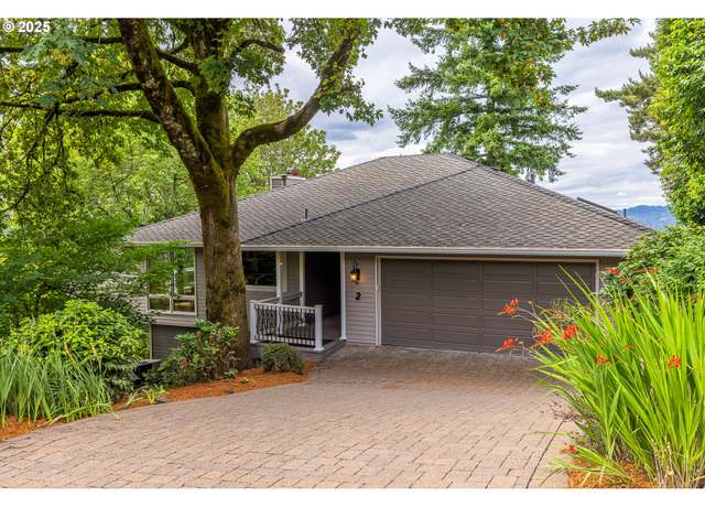 Property at 2 Nansen, Lake Oswego, OR 97035, 4 beds, 2.5 baths