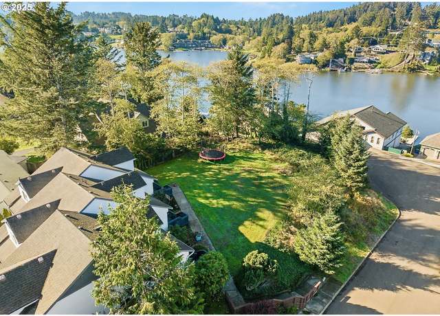 Property at 3508 NE 40th Ct, Neotsu, OR 97364